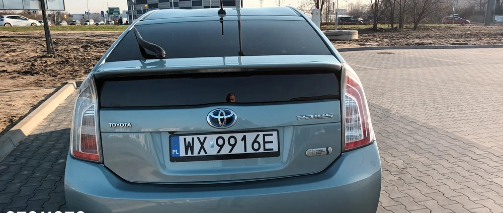 Toyota Prius cena 49900 przebieg: 185000, rok produkcji 2015 z Warszawa małe 742